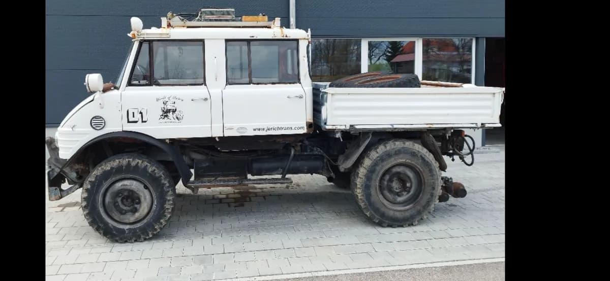 Mercedes-Benz Unimog
