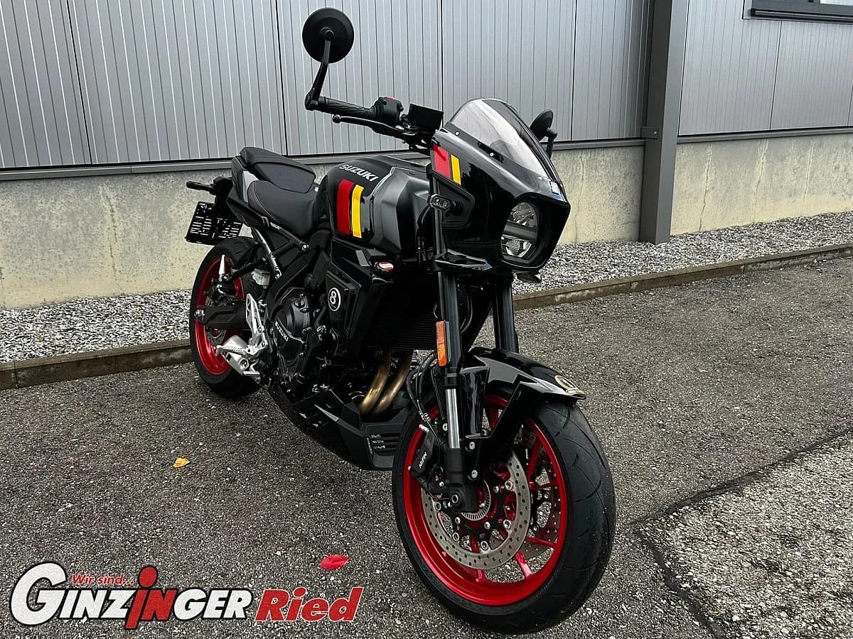 Suzuki GSX – € 10.990, 0 km – Bild 1 von 14