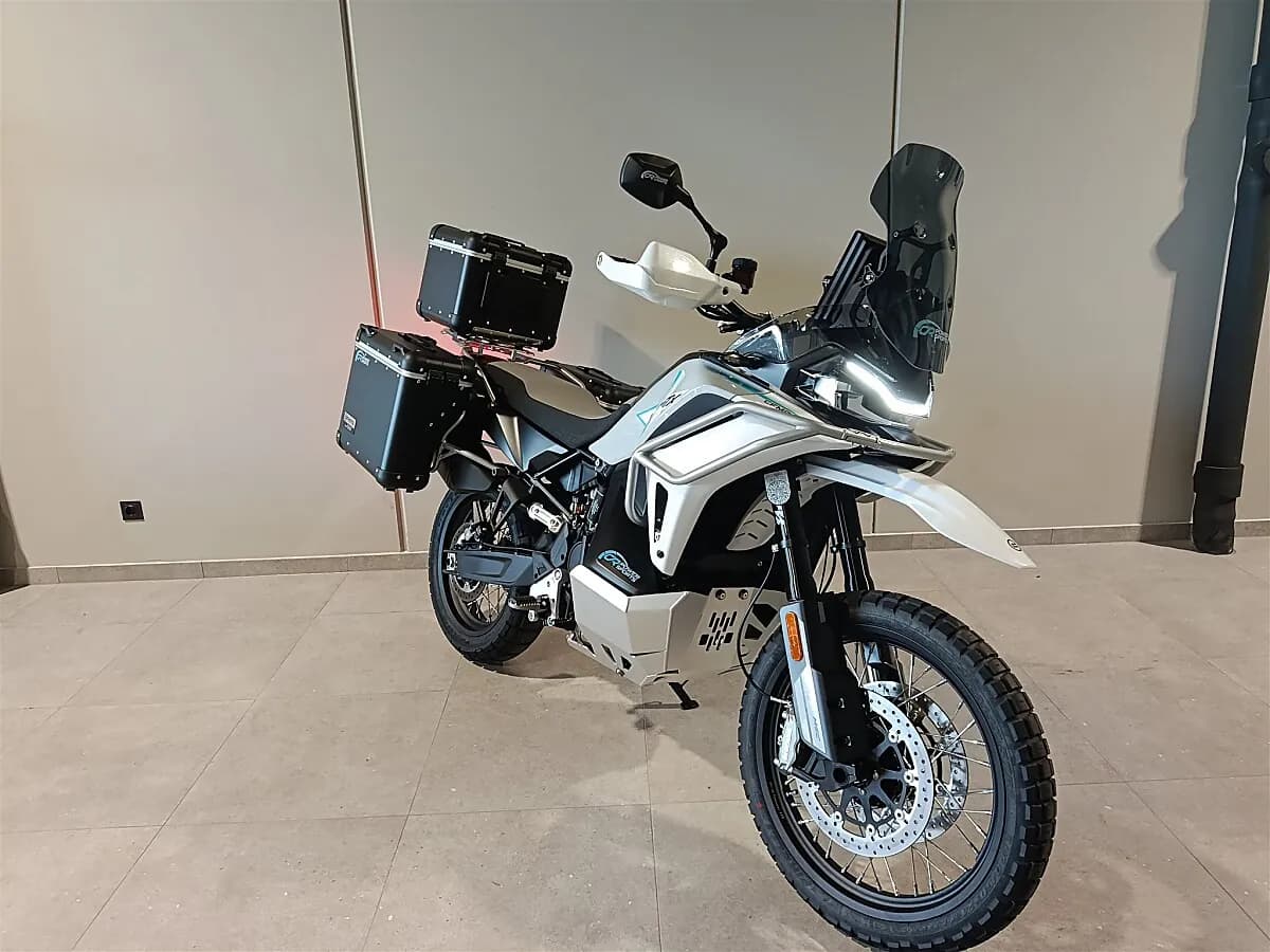 CFMOTO 1000MT-X
