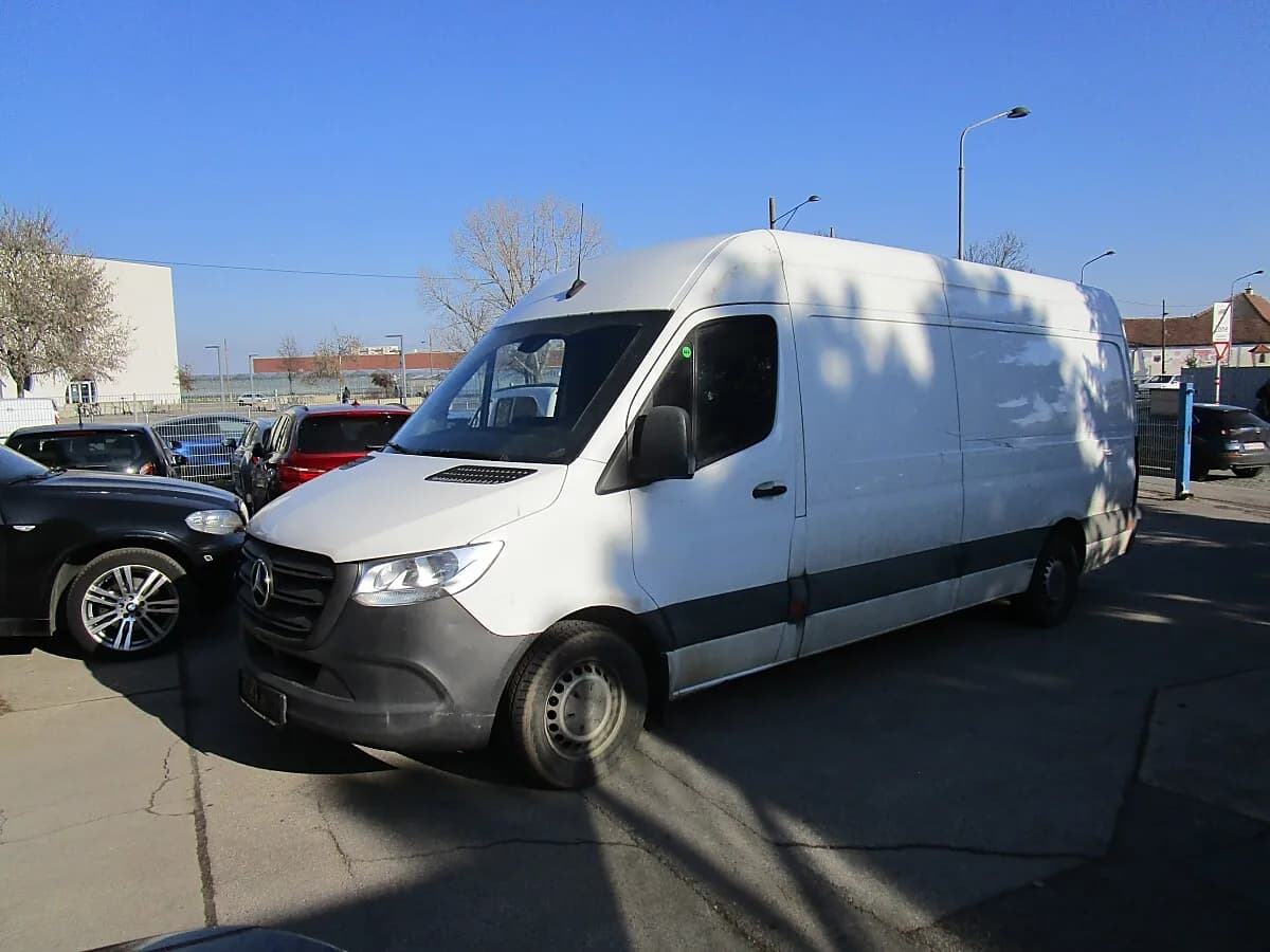 Mercedes-Benz Sprinter