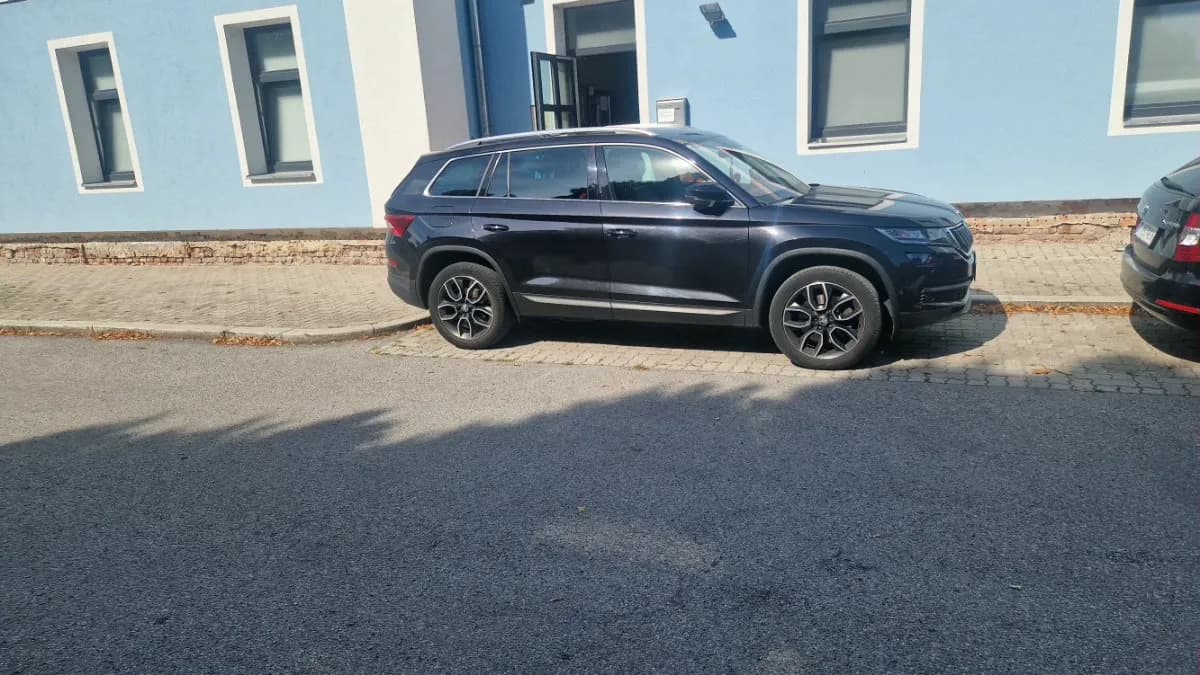 Skoda Kodiaq 2021 – € 32.000, 149 000 km – Bild 1 von 1