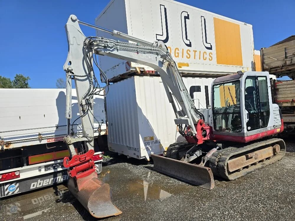 Takeuchi Sonstige