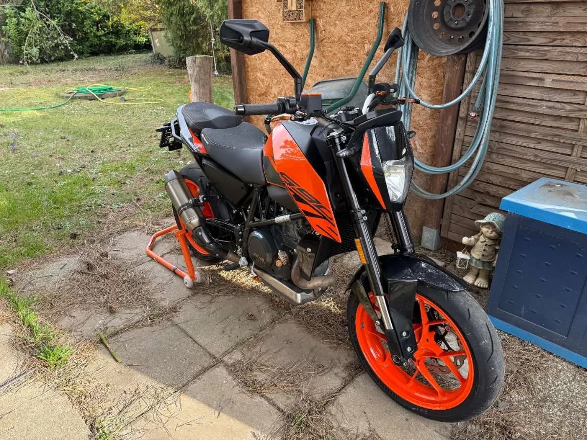 KTM 690