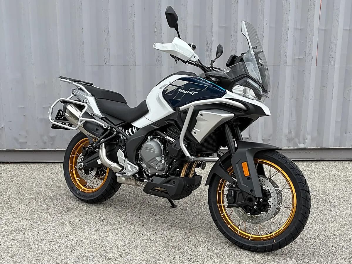 CFMOTO 700MT