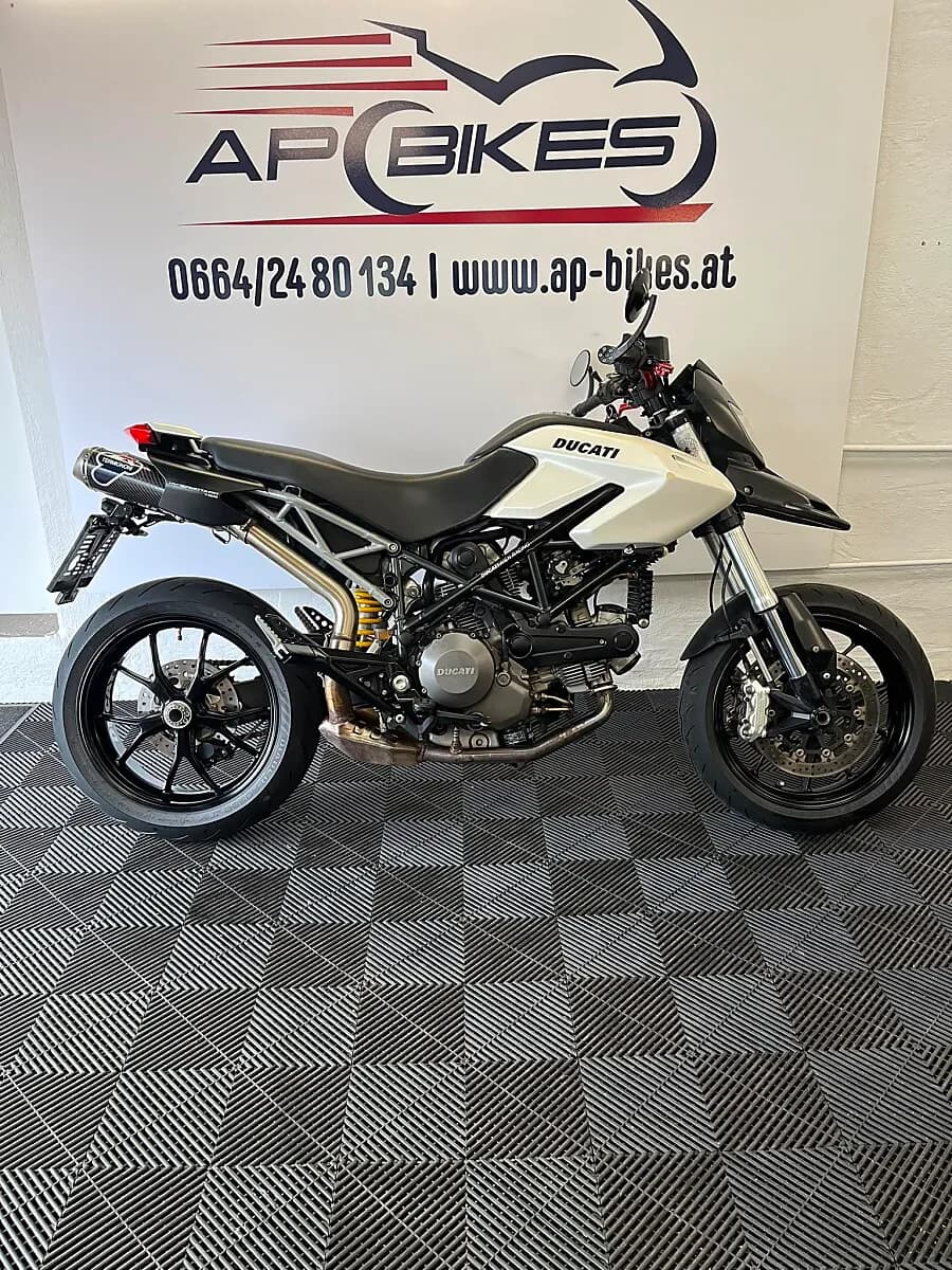 Ducati Hypermotard