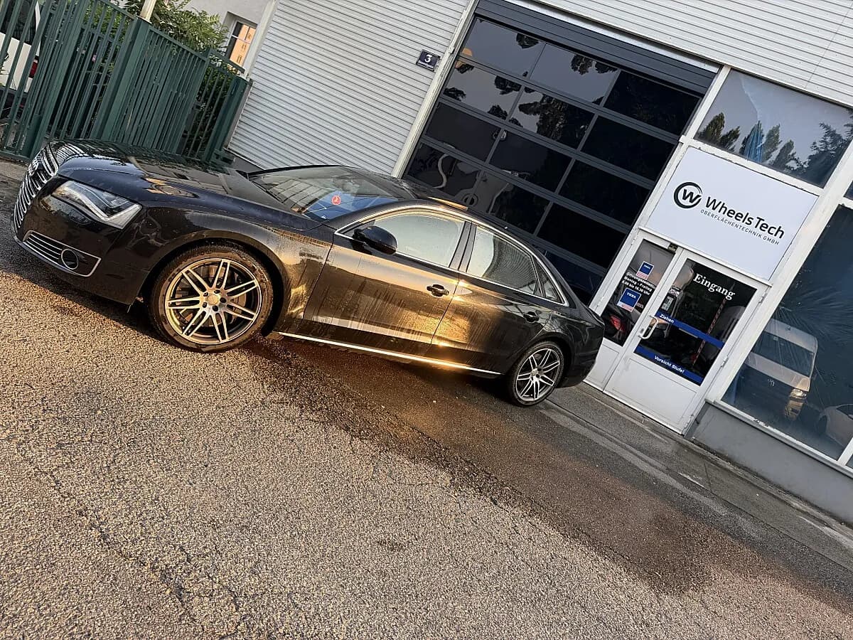 Audi A8 2012 – € 38.500, 175 656 km – Bild 1 von 16
