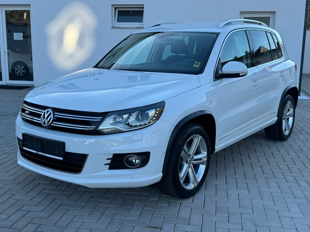 VW Tiguan 2016 – € 13.999, 139 000 km – Bild 1 von 40
