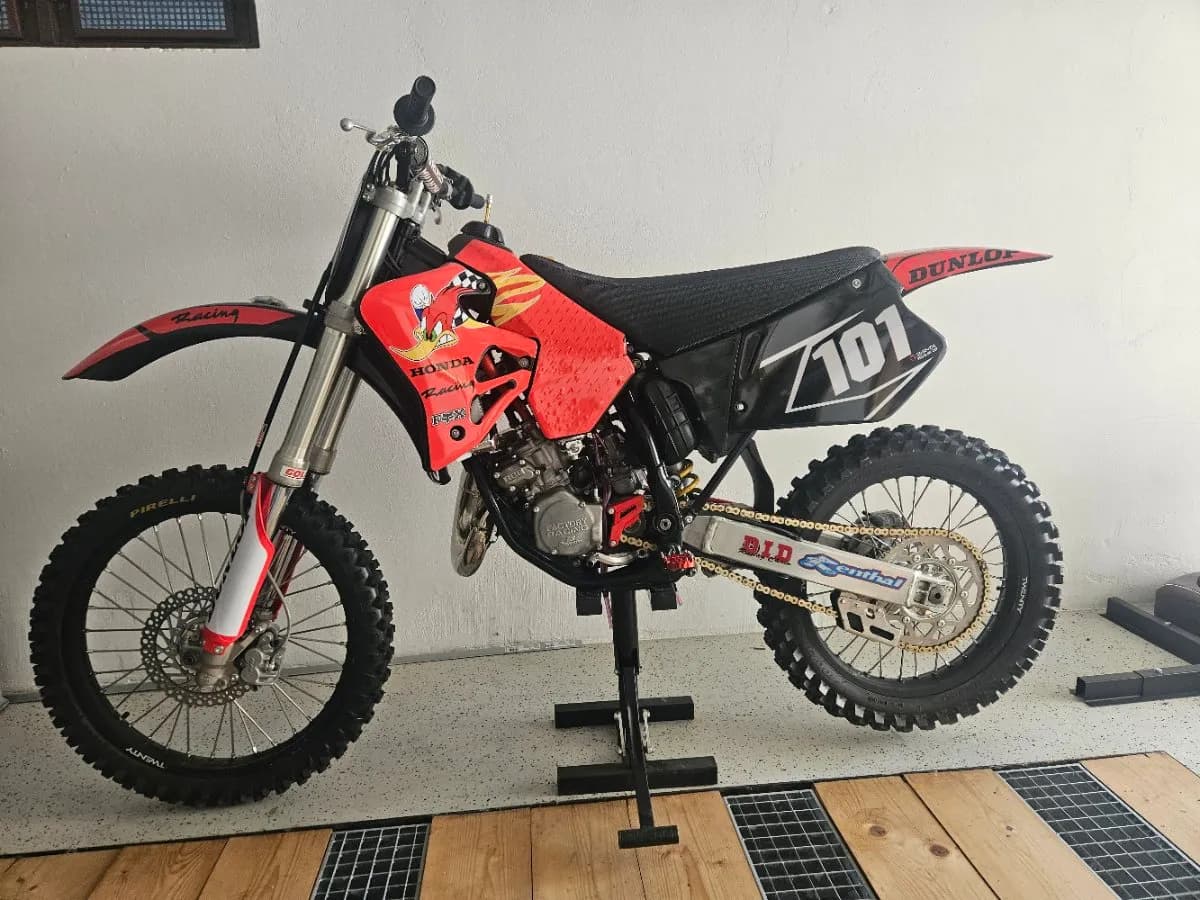 Honda CR