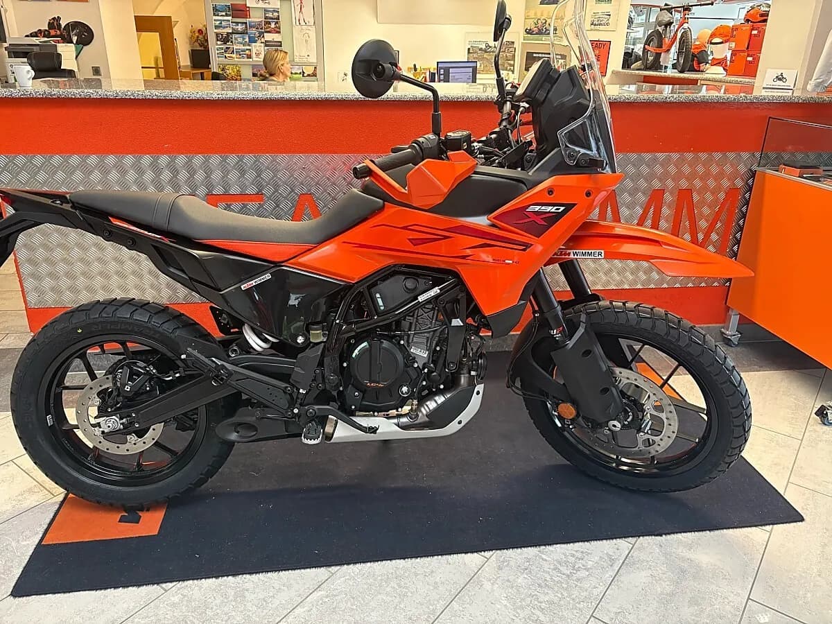 KTM 390 – € 5.499, 1 km – Bild 1 von 3