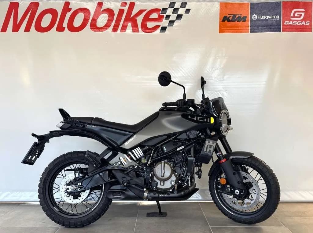 Husqvarna Svartpilen 401 – € 6.299, 0 km – Bild 1 von 7