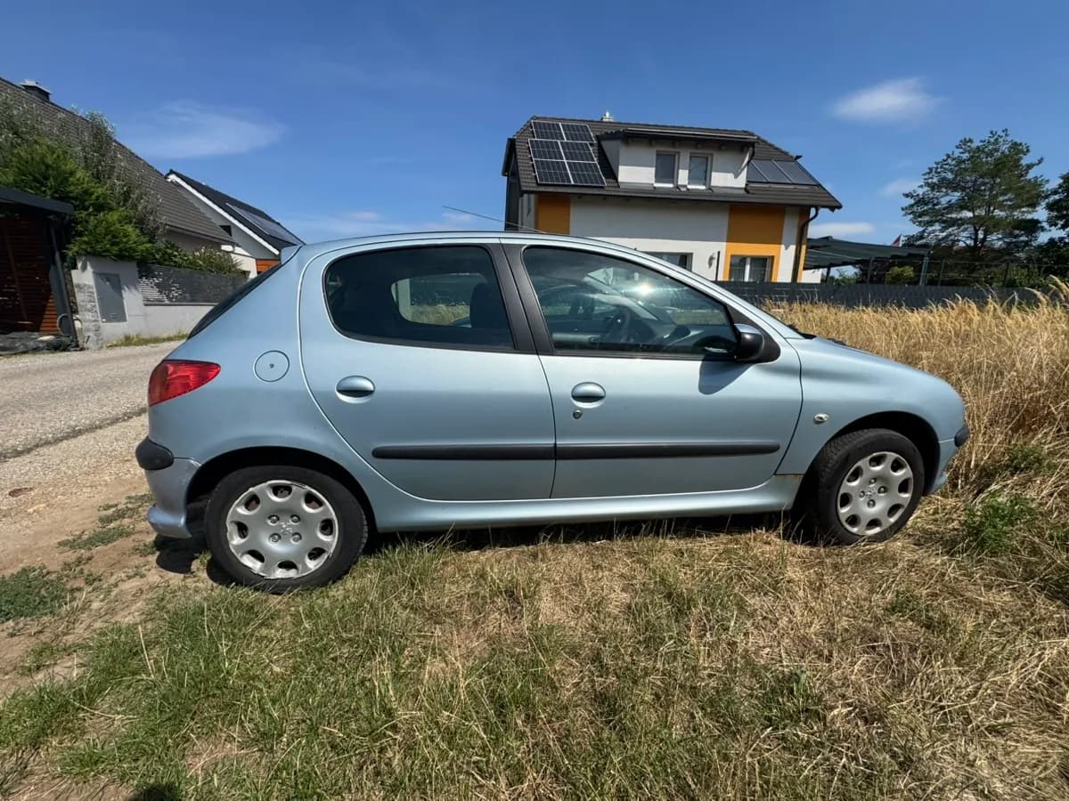Peugeot 206