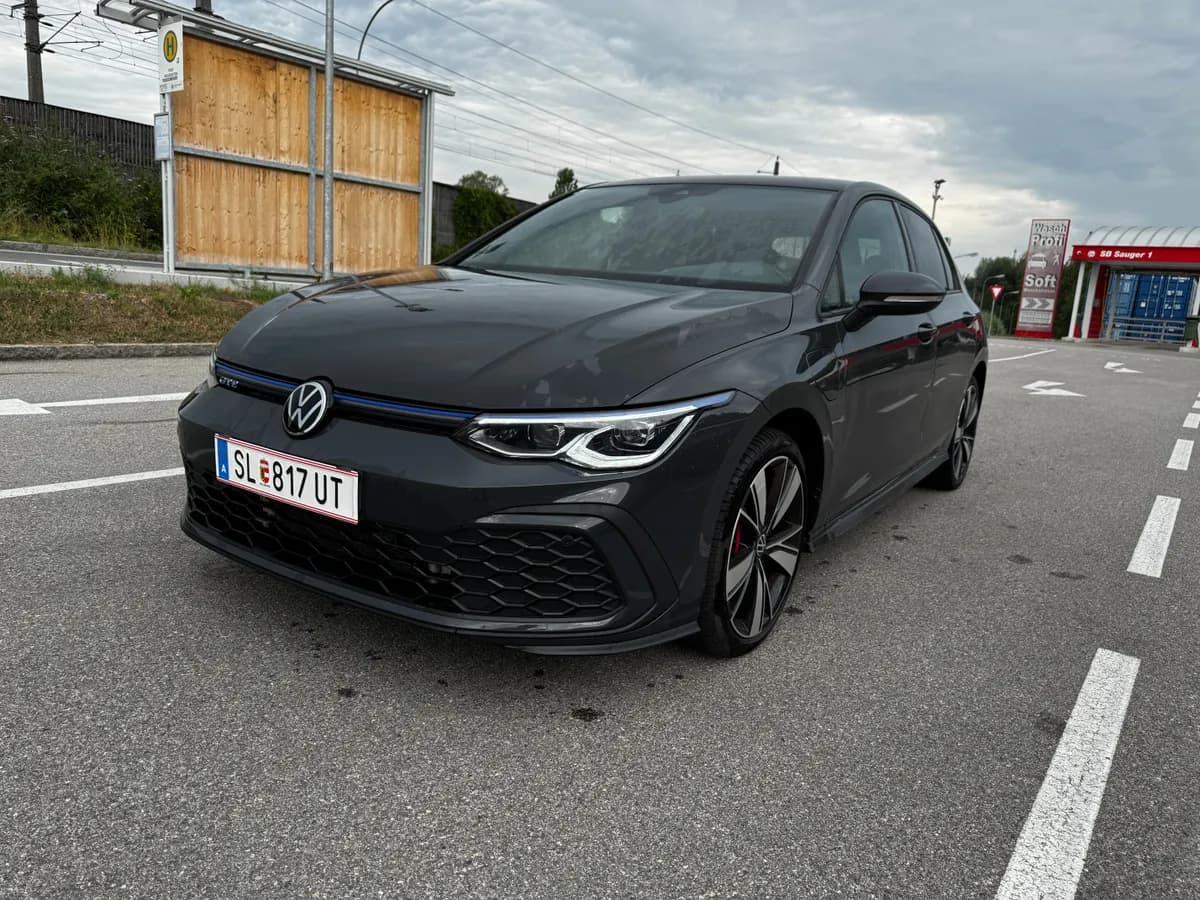 VW Golf 2021 – € 24.300, 39 999 km – Bild 1 von 8