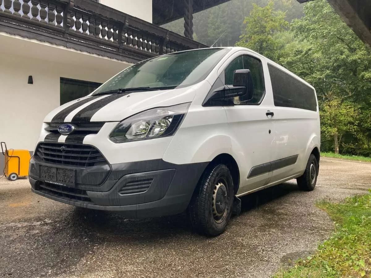 Ford Transit Custom 2016 – € 4.900, 280 000 km – Bild 1 von 15