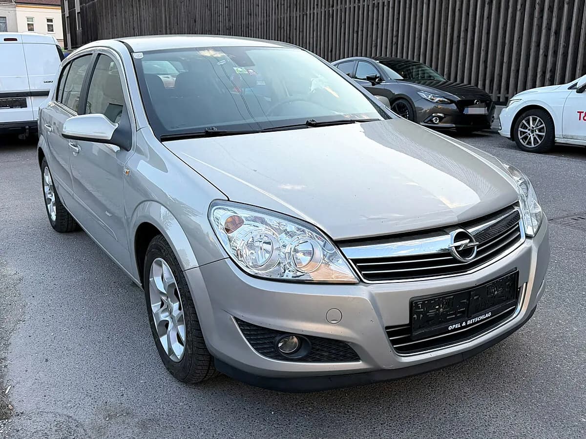 Opel Astra 2008 – € 2.999, 188 000 km – Bild 1 von 17