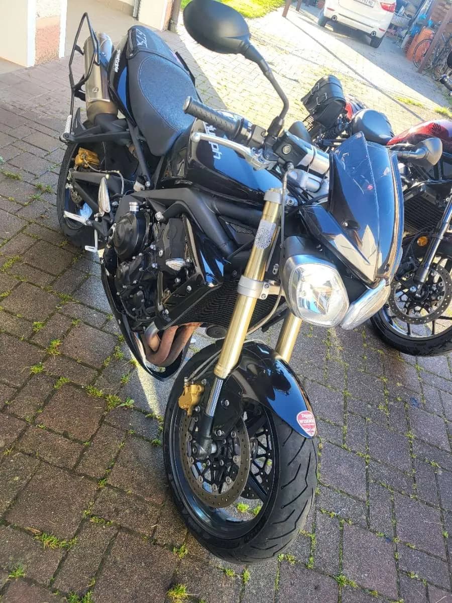 Triumph Street Triple