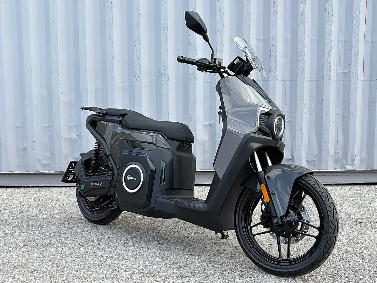 Silence Sonstige – € 5.490, 0 km – Bild 1 von 22