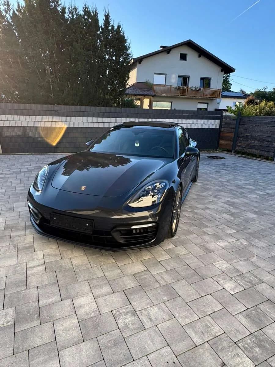 Porsche Panamera 2021 – € 71.900, 155 000 km – Bild 1 von 19
