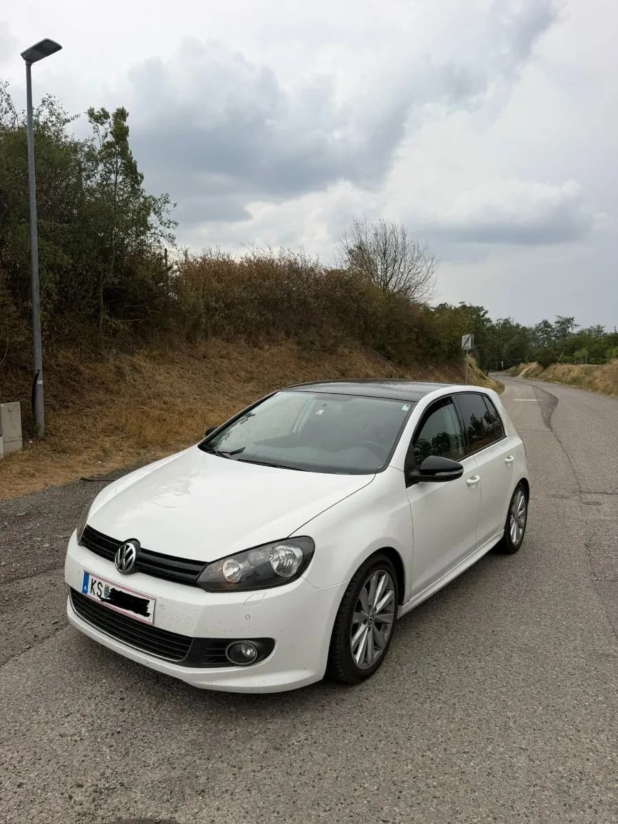 VW Golf 2011 – € 6.000, 220 000 km – Bild 1 von 11