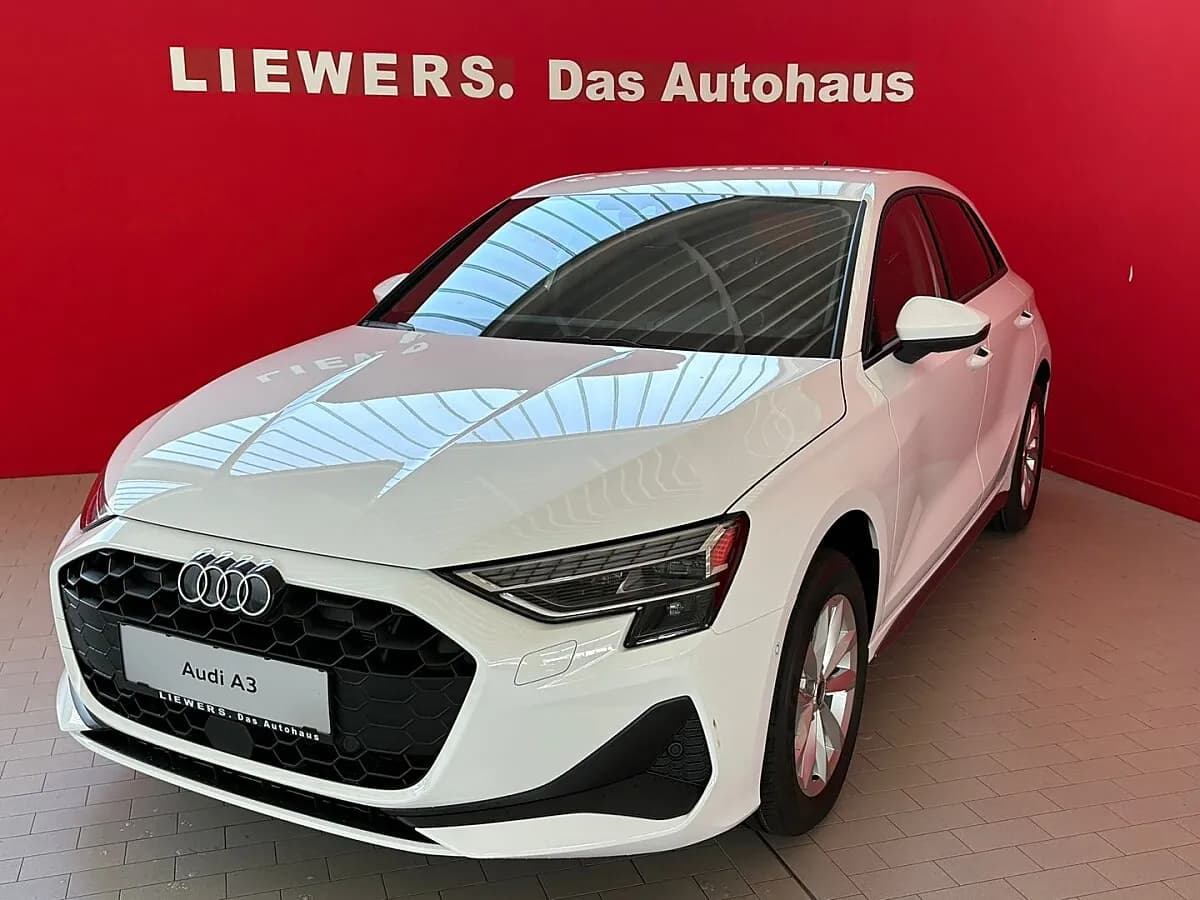 Audi A3 2026 – € 32.490, 250 km – Bild 1 von 26
