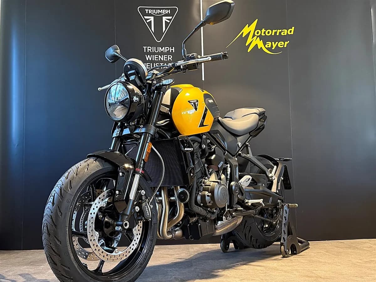 Triumph Trident 660