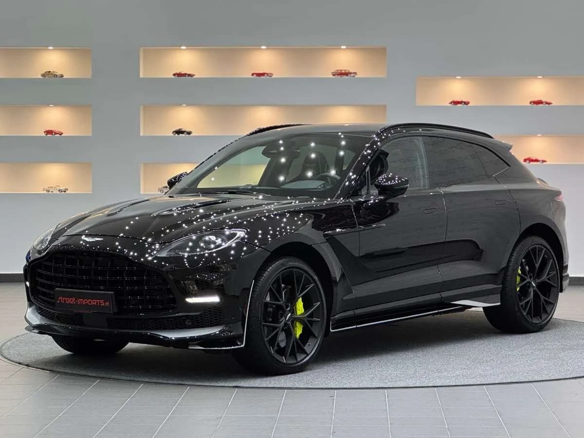 Aston Martin DBX
