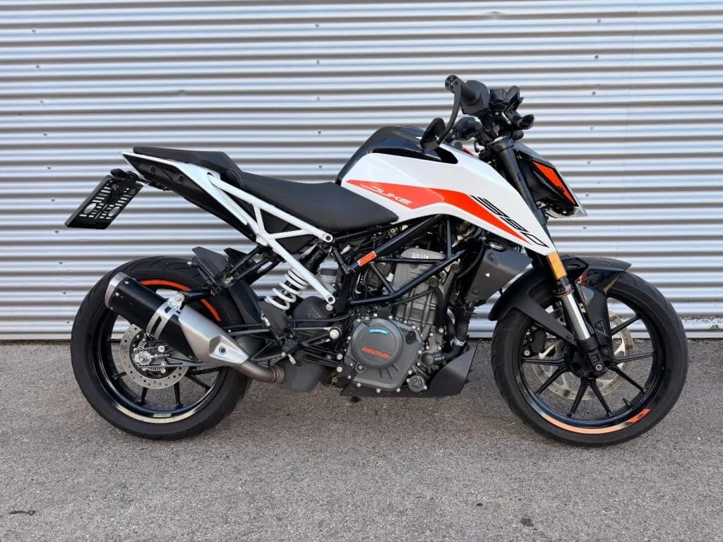 KTM 390